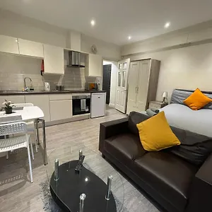 Spacesavers Appartamento Sheffield