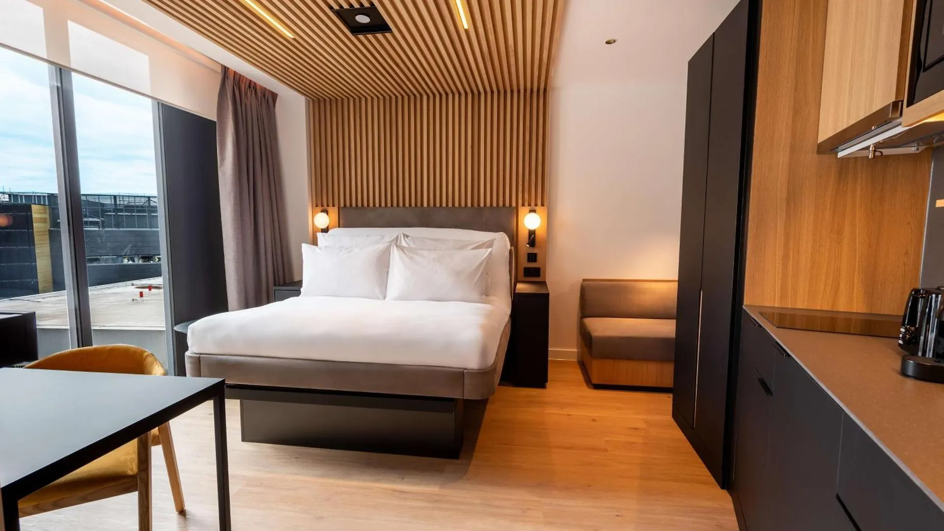 Yotelpad London Stratford 4*,  United Kingdom